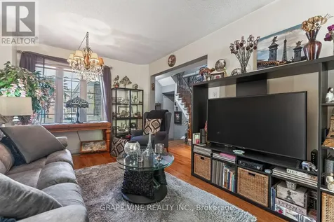 66 Daventry Crescent Ottawa ON K2J 4M8