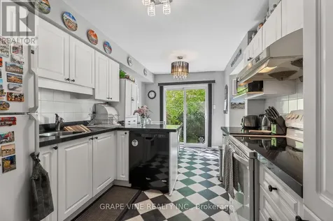 66 Daventry Crescent Ottawa ON K2J 4M8
