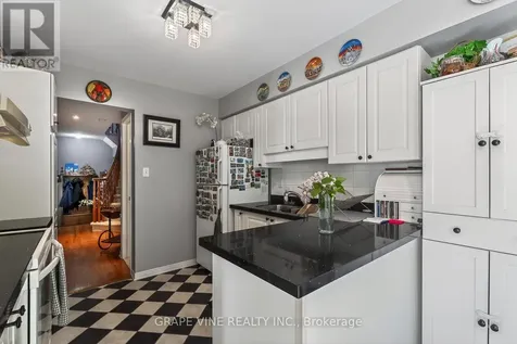 66 Daventry Crescent Ottawa ON K2J 4M8