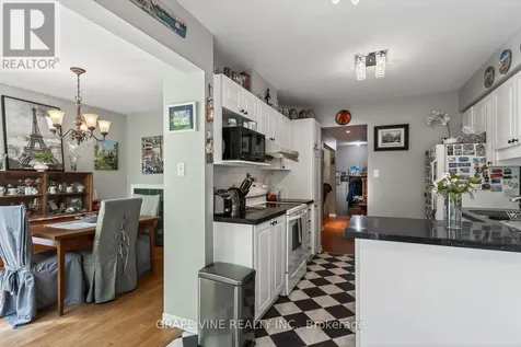 66 Daventry Crescent Ottawa ON K2J 4M8