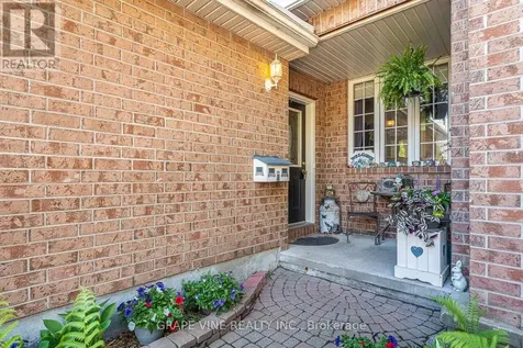 66 Daventry Crescent Ottawa ON K2J 4M8
