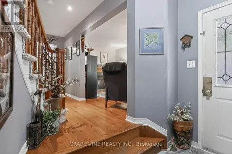 66 Daventry Crescent Ottawa ON K2J 4M8