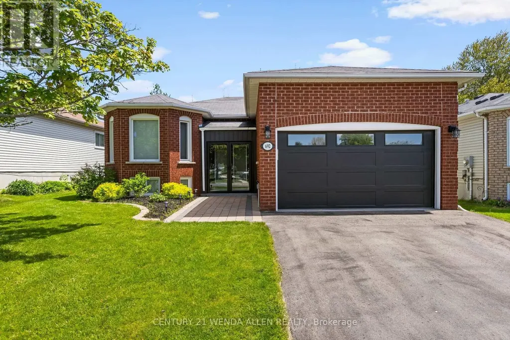 692 Ewing Street Cobourg ON K9A 5N8