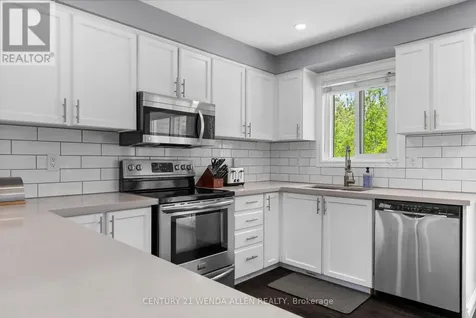 692 Ewing Street Cobourg ON K9A 5N8