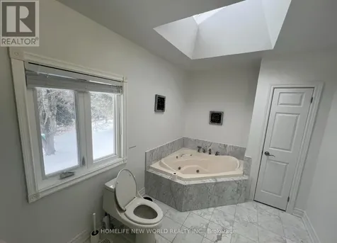 3134 Bloomington Road Whitchurch-stouffville ON L4A 7X5