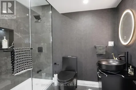 2425 Hibiscus Drive Pickering ON L1X 0H1
