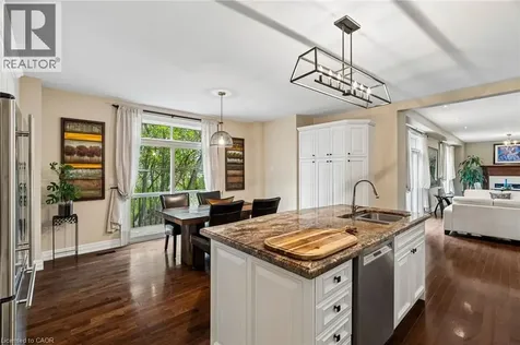 1541 Garnet Avenue Mississauga ON L5G 4C7