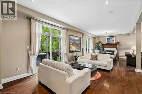 1541 Garnet Avenue Mississauga ON L5G 4C7