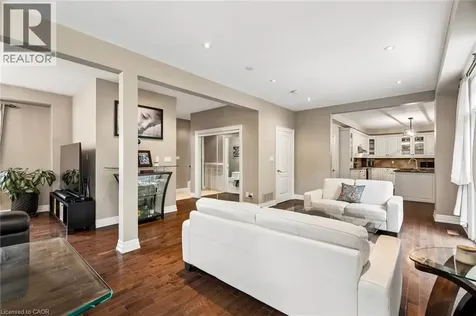 1541 Garnet Avenue Mississauga ON L5G 4C7