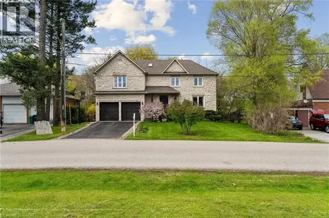 1541 Garnet Avenue Mississauga ON L5G 4C7