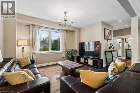1541 Garnet Avenue Mississauga ON L5G 4C7