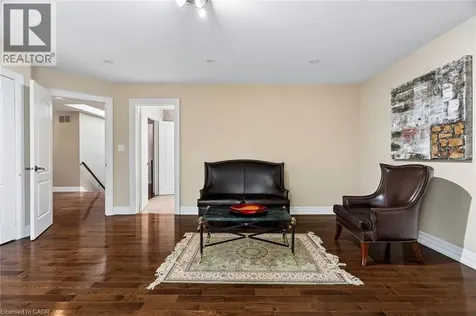 1541 Garnet Avenue Mississauga ON L5G 4C7