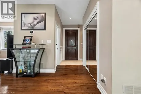 1541 Garnet Avenue Mississauga ON L5G 4C7