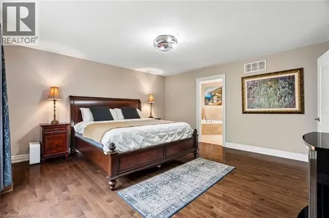 1541 Garnet Avenue Mississauga ON L5G 4C7