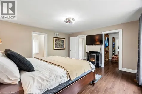 1541 Garnet Avenue Mississauga ON L5G 4C7