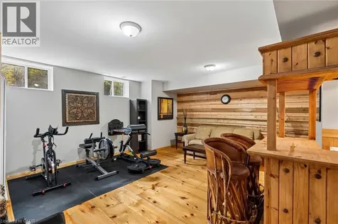 1541 Garnet Avenue Mississauga ON L5G 4C7