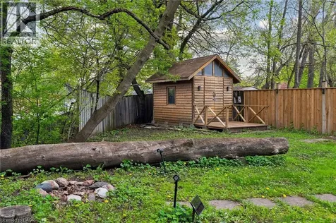 1541 Garnet Avenue Mississauga ON L5G 4C7