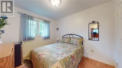 12 Islandview Mindemoya ON P0P 1S0