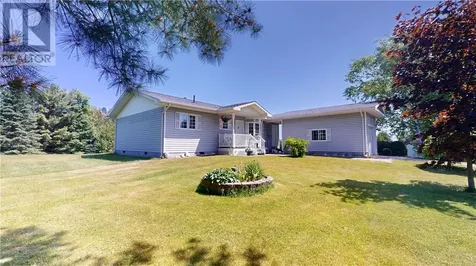 12 Islandview Mindemoya ON P0P 1S0