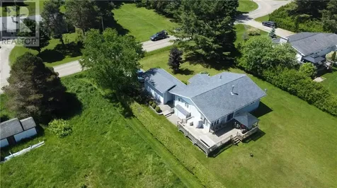 12 Islandview Mindemoya ON P0P 1S0