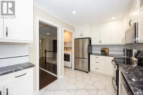 20 Grand Harbour Court Ottawa ON K2S 1H2