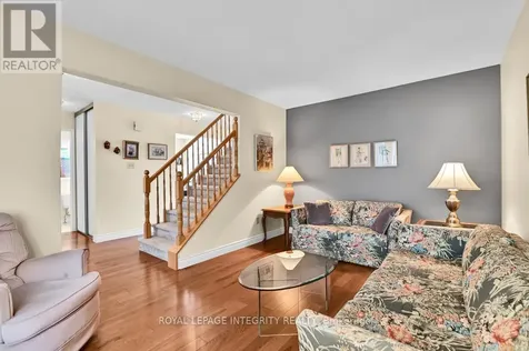 121 Dossetter Way Ottawa ON K1G 4S4