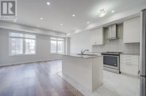 7 Heswall Lane Newmarket (glenway Estates) ON L3Y 0E1