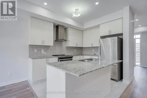 7 Heswall Lane Newmarket (glenway Estates) ON L3Y 0E1