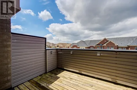 7 Heswall Lane Newmarket (glenway Estates) ON L3Y 0E1
