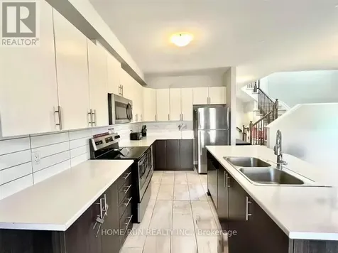 135 Teelin Circle Ottawa ON K2J 6V1
