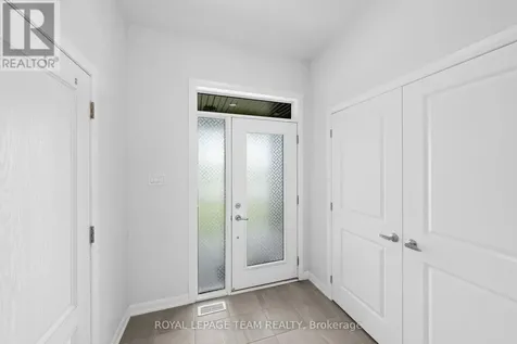 45 Finglas Court North Ottawa ON K2J 6Y6