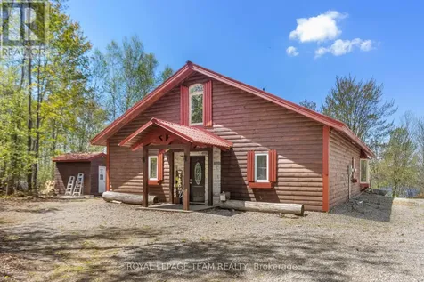 697 Curtiss Road Madawaska Valley ON K0J 1B0