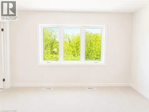 307 Starlight Avenue Breslau ON N0B 1M0