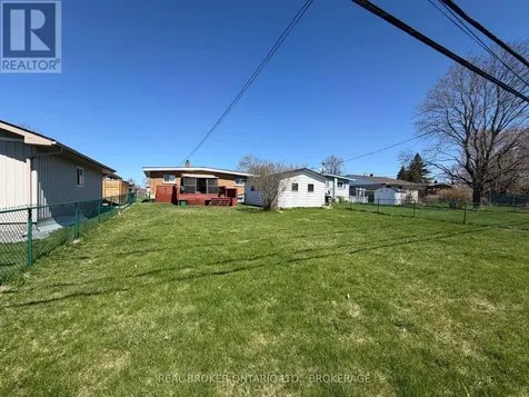 1817 Shearer Avenue Cornwall ON K6H 2H4