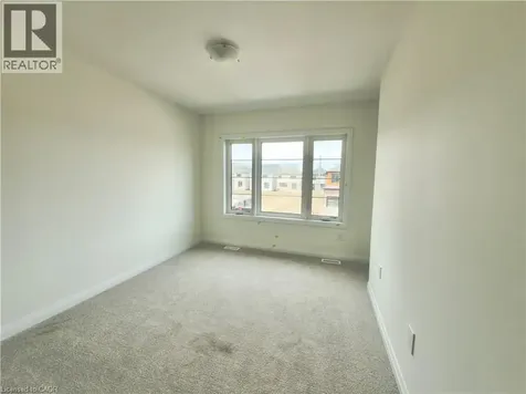 375 Starlight Avenue Breslau ON N0B 1M0