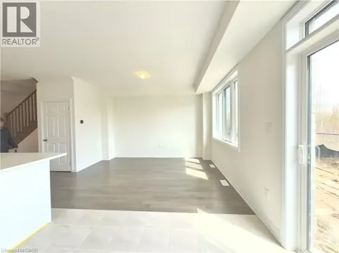 375 Starlight Avenue Breslau ON N0B 1M0