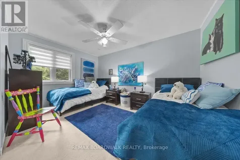 24 Hackett Street Ottawa ON K1V 0P7