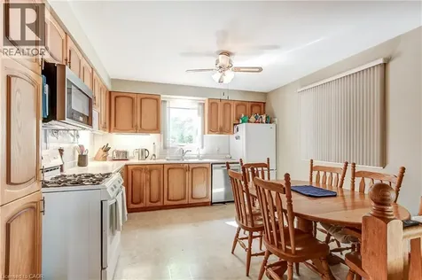 2130 Cleaver Avenue Burlington ON L7M 3R1