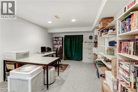 2130 Cleaver Avenue Burlington ON L7M 3R1