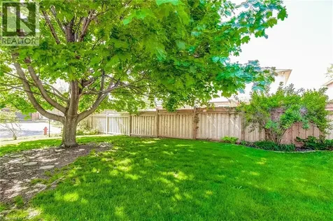 2130 Cleaver Avenue Burlington ON L7M 3R1