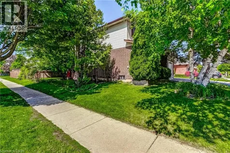 2130 Cleaver Avenue Burlington ON L7M 3R1