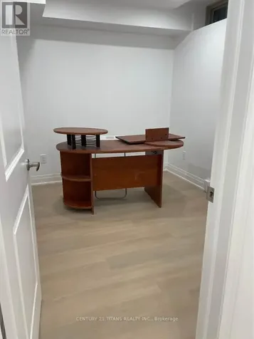 121 Micklefield Avenue Whitby ON L1P 0L3