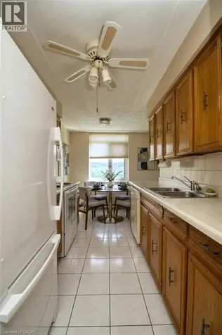 40 Harrisford Street Hamilton ON L8K 6N1