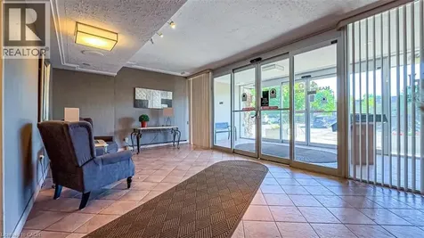 40 Harrisford Street Hamilton ON L8K 6N1