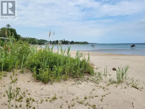 16 73rd Street North Wasaga Beach ON L9Z 2X6