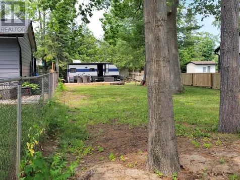 16 73rd Street North Wasaga Beach ON L9Z 2X6