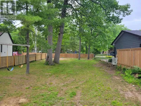16 73rd Street North Wasaga Beach ON L9Z 2X6