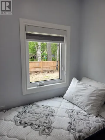 16 73rd Street North Wasaga Beach ON L9Z 2X6