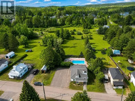 26 Lane Street Madawaska Valley ON K0J 1B0