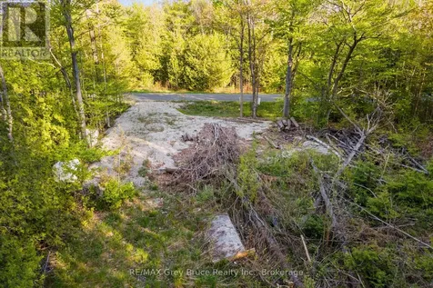 71 Maple Drive Northern Bruce Peninsula ON N0H 1Z0